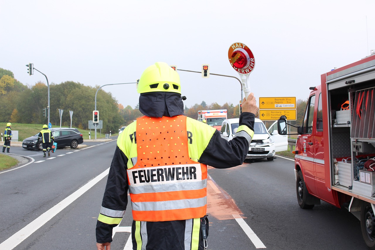 W centrum Grudziądza doszło do zderzenia samochodów i ucieczki sprawcy