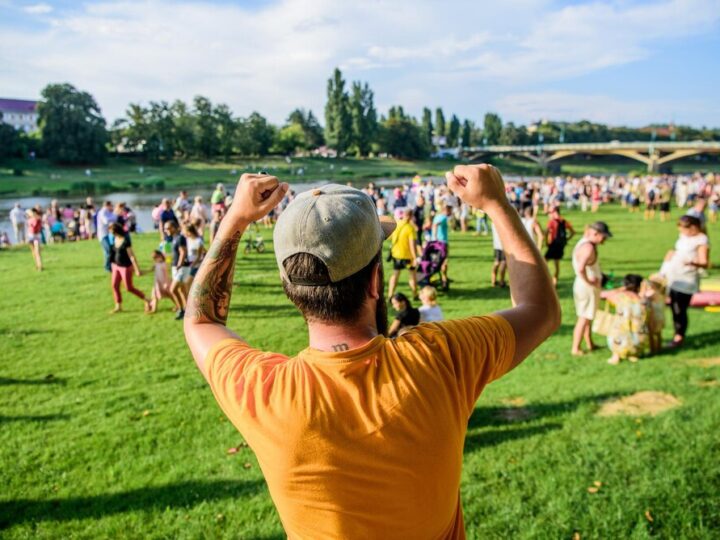 Wisła w Grudziądzu znów tętni życiem! Festiwal łodzi i imprez przyciągnął tłumy nad brzeg rzeki (Zdjęcia)