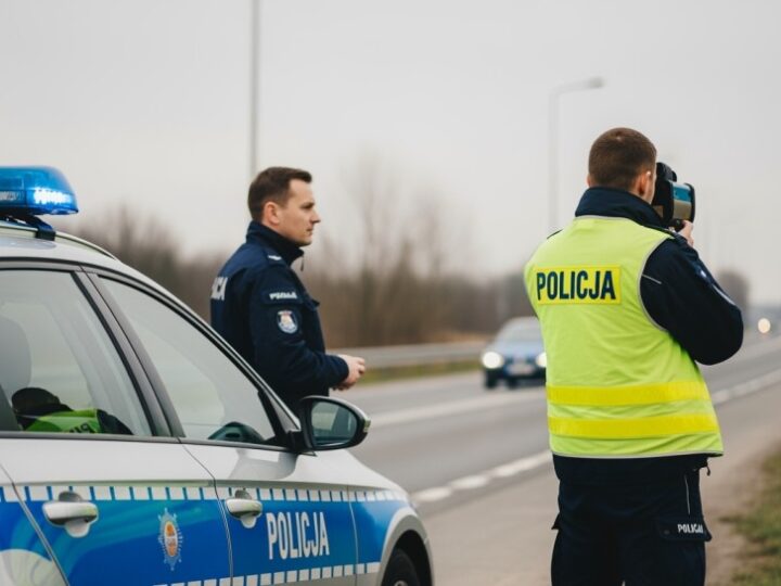 Policja w Grudziądzu intensyfikuje kontrole drogowe w okresie świątecznym dla bezpieczeństwa na drogach