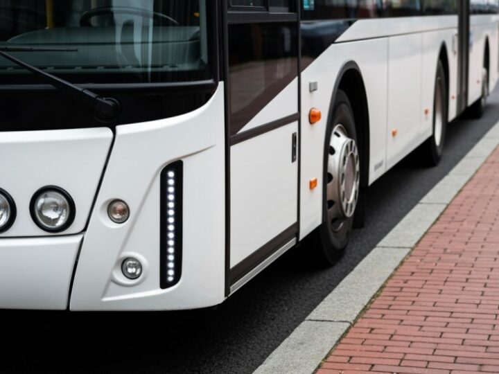 Czekoladowy Autobus zamyka parking – ważne informacje dla kierowców