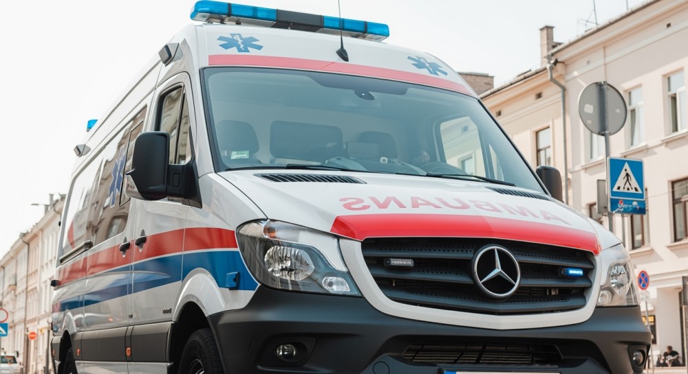 Strażnicy miejscy uczą pierwszej pomocy na WOŚP w Szkole Podstawowej nr 21