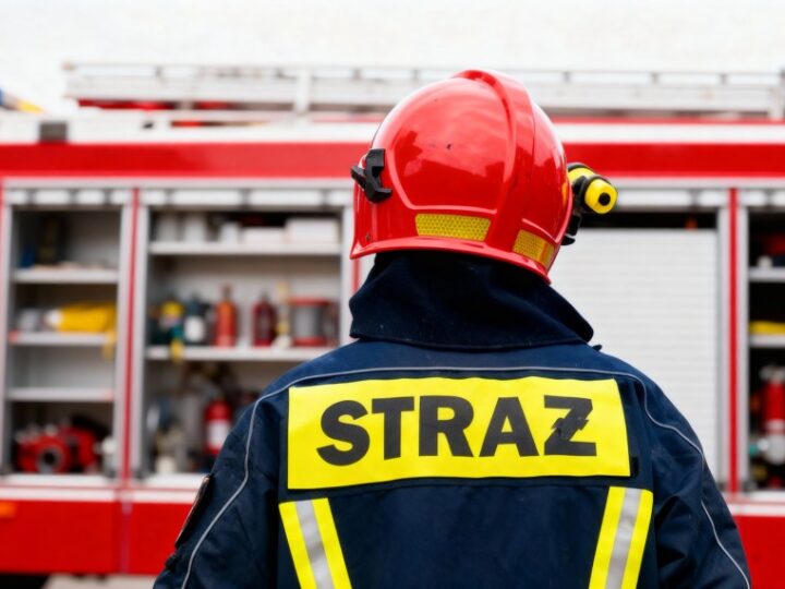 Nowe twarze w grudziądzkiej straży pożarnej: zmiany w dowództwie i pożegnania emerytów
