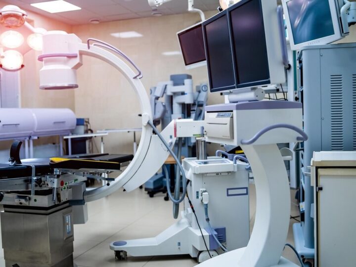 Dzieci z Grudziądza uczą się pierwszej pomocy od strażników miejskich