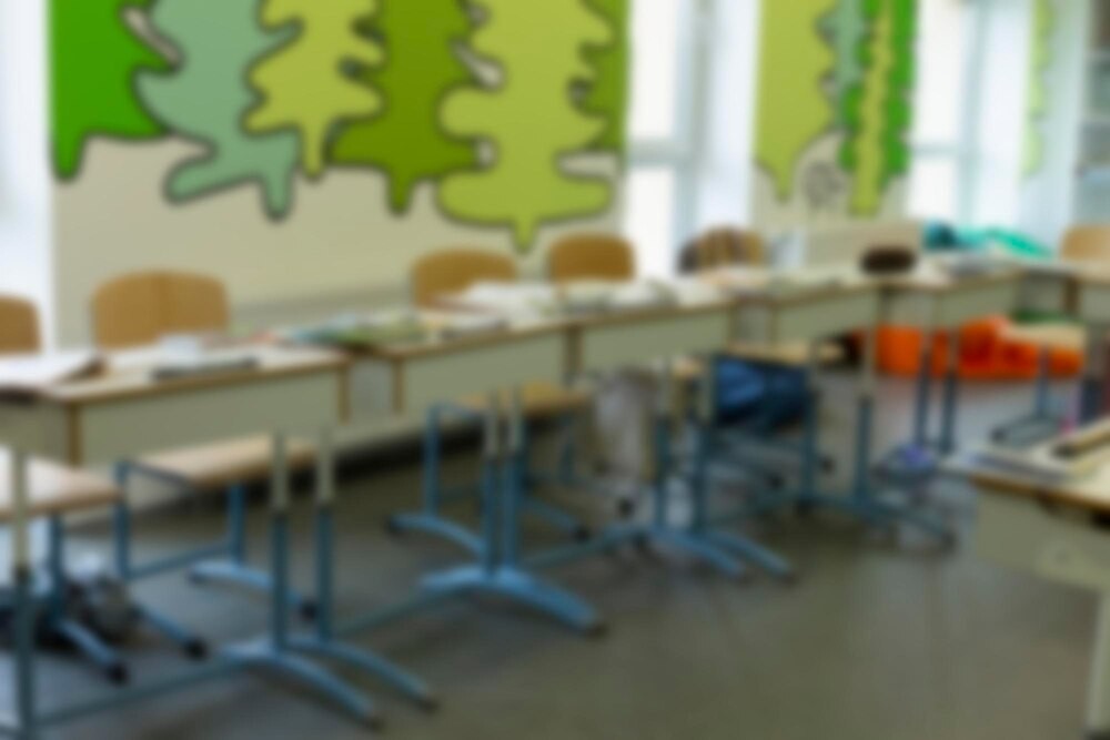 Dzieci uczą się, jak bezpiecznie obcować z psami i unikać zagrożeń