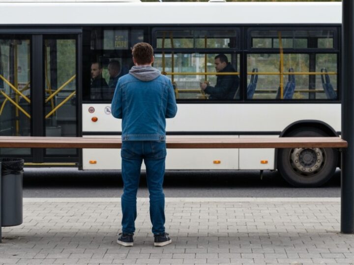 Lato 2026: Nowe rozkłady jazdy gminnych autobusów w Łasinie