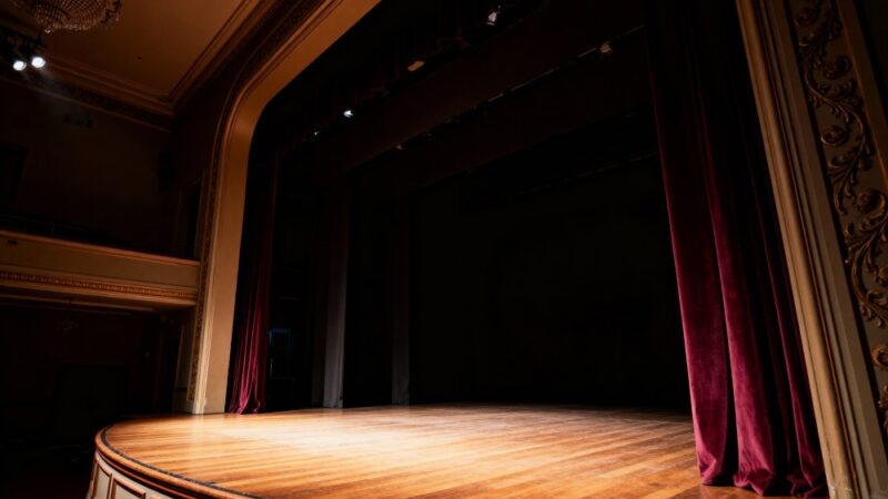 Kopciuszek w Łasinie: Teatralna magia, która porusza serca