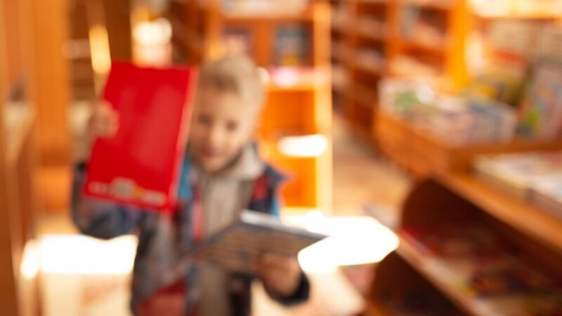Wójt Gminy Świecie nad Osą odwiedza przedszkolaków i pierwszoklasistów